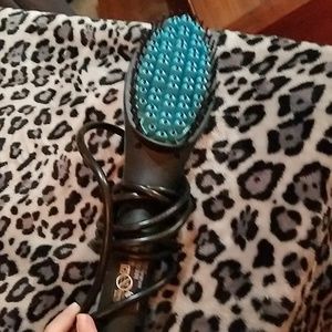 Hair straightener brush one of the best 🔥🔥🔥